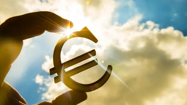EUR/USD on Monday hit 1.1960, the strongest level since January 2015. (File photo)