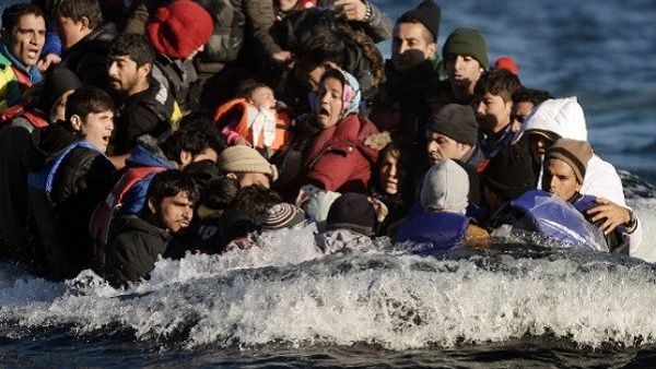 Refugees and migrants arrive on the Greek island (AFP/File Photo)