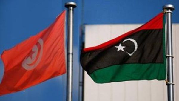 القوات التونسية تقتل 21 مسلحا إسلاميا هاجموا مدينة حدودية مع ليبيا
