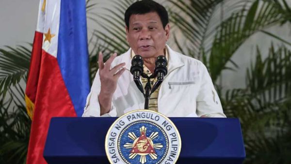 الرئيس الفيليبيني يبدي أسفه للجدل الذي أثاره هجومه اللاذع على أوباما