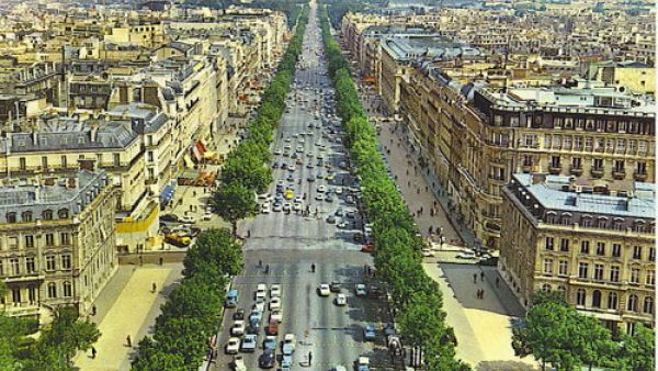 رئيس الوزراء الفرنسي يعرض السياسة العامة لحكومته أمام البرلمان
