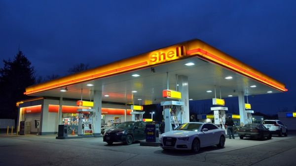 Saudi Arabia's first-ever budget report shows a 115 percent increase in the country's oil revenues, reaching SR112 billion ($29.8 billion) in the first quarter of 2017. (File photo) Saudi Arabia's first-ever budget report shows a 115 percent increase in the country's oil revenues, reaching SR112 billion ($29.8 billion) in the first quarter of 2017. (File photo)