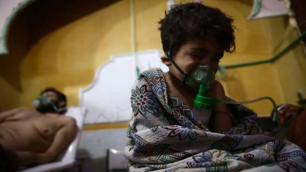 المعارضة: ظهور أعراض لاستخدام غاز الكلور بعد انفجار قرب دمشق
