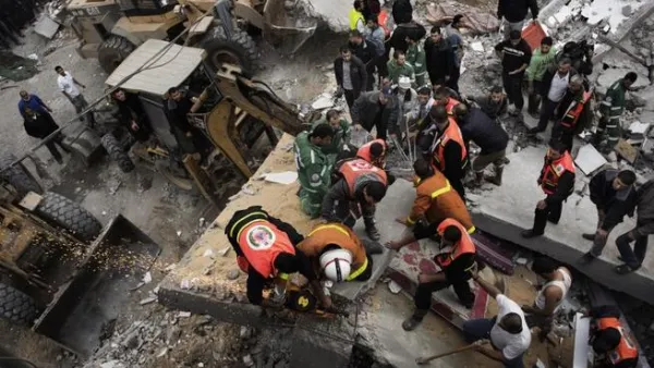 شنت اسرائيل اكثر من 950 هجوما جويا على قطاع غزة 