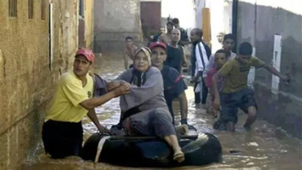 أصاب الطقس السيء الذي شمل سقوط ثلوج كثيفة بالشلل مدنا فلسطينية