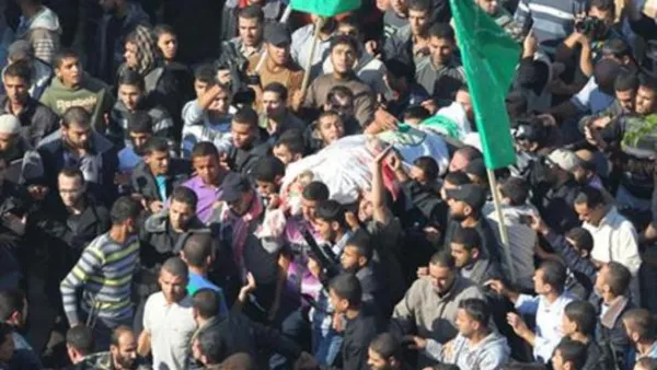 الآلاف يشيعون جثمان الشهيد الجعبري في قطاع غزة