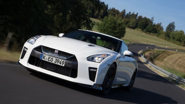 كشفت نيسان عن نسخة الحلبات الخاصة من GT-R المحدّثة تحت اسم Track Edition 