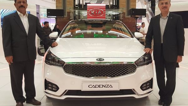 كيا كادينزا 2017 الجديدة كلياً في دولة الإمارات العربية المتحدة