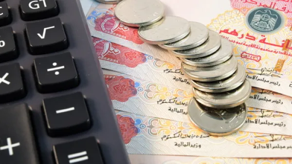 اقتصاد أبوظبي قد يستمر في النمو بـ 3.4% العام المقبل