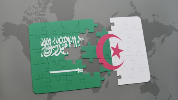 الجزائر تتطلع إلى توسيع المبادلات التجارية مع السعودية