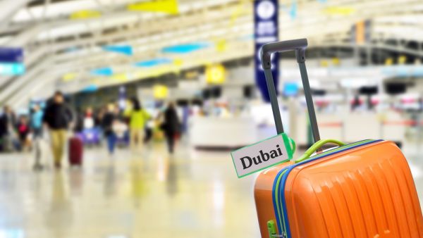 مطارات دبي تتوقع أن تختم العام الحالي بأكثر من 90 مليون مسافر 