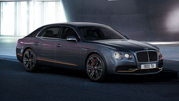 تتميز التصاميم بالخطوط الدقيقة الملونة الزاهية، وتتميز كل من طرازات V8 S و W12 S بمصابيح أمامية جريئة مع خطوط دقيقة أقل بألوان مذهلة