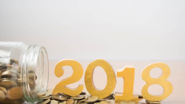 يظل تسريع معدلات التضخم «الضعيف نسبياً» لمعظم الاقتصادات العالمية والسياسة النقدية المقبلة، من المؤثرات الرئيسية على العملات في 2018