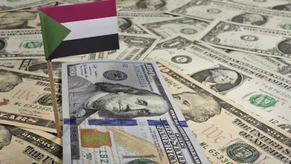 السودان يعتزم رفع سعر الدولار الرسمي إلى 18 جنيهاً بداية 2018