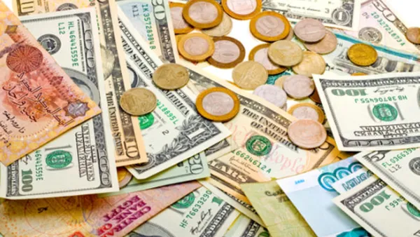 العجز التجاري لمصر تقلص بواقع 7 مليارات دولار منذ يناير / كانون الثاني