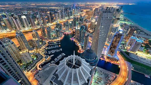 الإمارات 