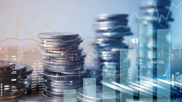 يميل معظم مستثمري الأسهم في الشرق الأوسط إلى إعطاء أهمية زائدة للأسهم الأميركية