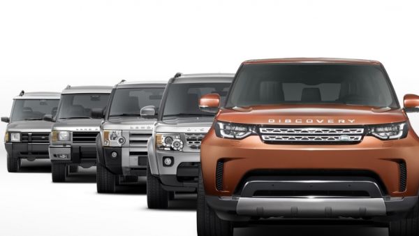 لاند روفر تنشر الصورة التشويقية الأولى لديسكفري الجديدة كلياً