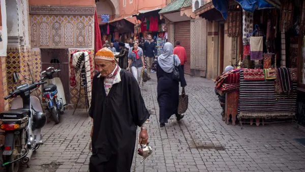 جدد المسؤولون القطريون التعبير عن استعدادهم لاستقبال قرابة 20 ألف مغربي للعمل في وظائف مختلفة