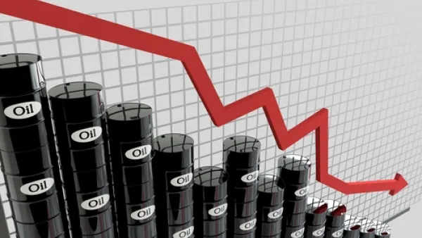 تحرك النفط بعيدا عن أعلى مستوى في ثلاث سنوات اليوم الخميس