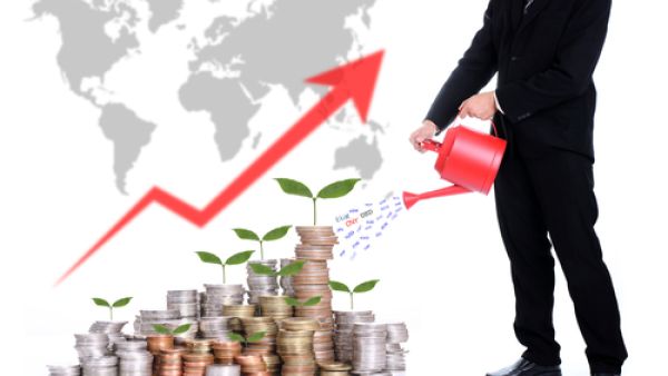 مع تخطيطك للمشروع و تحديد التفاصيل الفكرية الخاصة به ، عليك أن تنتقل مباشرة للإجابة عن السؤال الثالي و هو : كم من المال أحتاجه لتنفيذ المشروع على أرض الواقع ؟