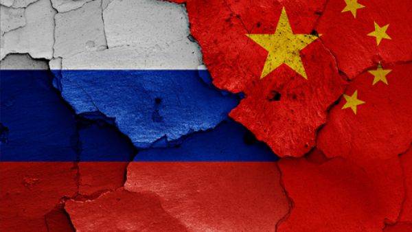 أول مرة تصبح روسيا فيها أكبر مصدر للنفط الخام إلى الصين على أساس سنوي