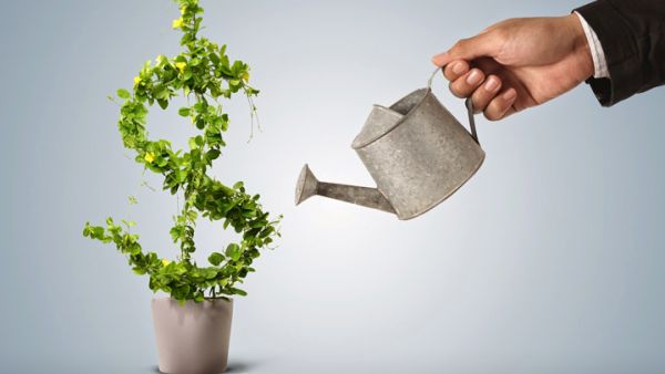 الحكومة السعودية تتبع سياسات متأنية للوصول بتوجهها نحو التنويع الاقتصادي، إلى الغايات المطلوبة، لتبقي اقتصادها على متانته وتعضد أدوات نموه