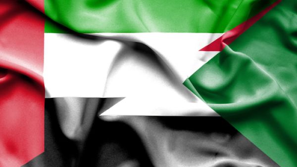الإمارات تمول السودان بـ 800 مليون دولار 