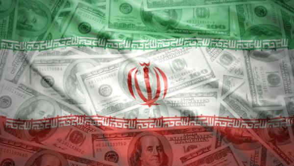 الدولار يرتفع بشكل غير مسبوق في إيران 