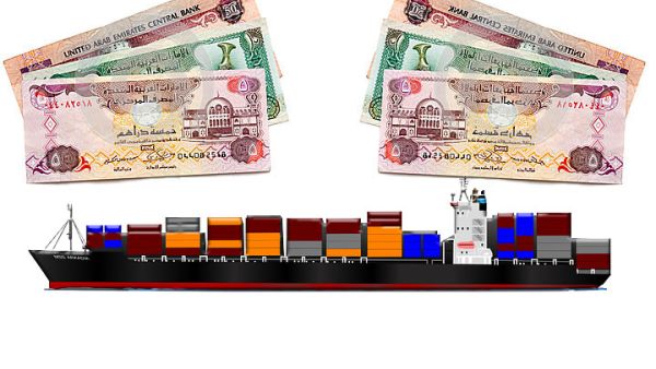 انخفضت قيمة إجمالي التجارة السلعية 1.1 مليار درهم بنسبة 7.6% خلال شهر فبراير مقارنة بشهر يناير 2015