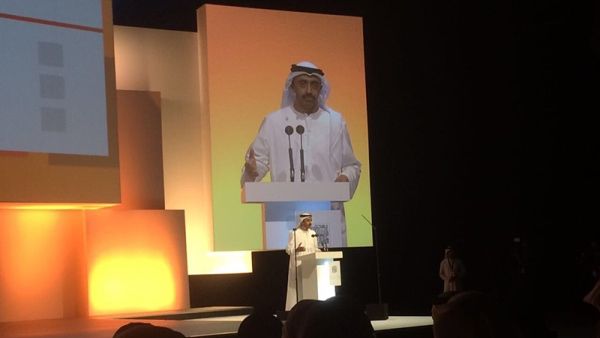 أشار سموه إلى أن التحدي الأول أمام الشباب هو تطوير المهارات واكتساب معارف جديدة قدر المستطاع