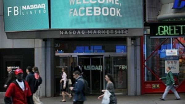 According to a survey by Swiss research company MyPrivateBanking, the world’s top 50 banks do best on LinkedIn and YouTube