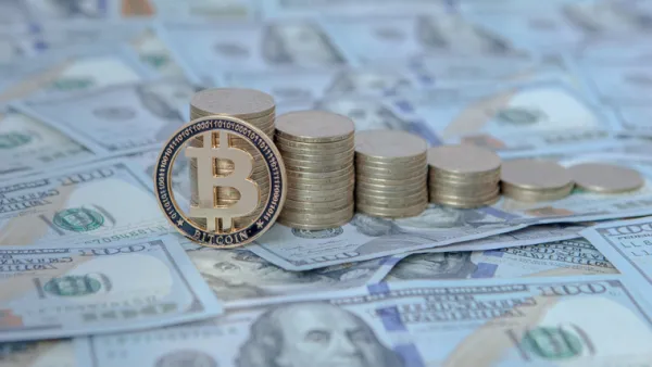 بيتكوين تسجل ارتفاعاً بنسبة 0.6% أمام الدولار الأمريكي