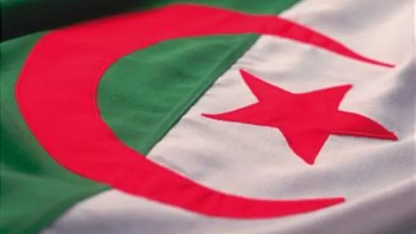  أوضح بلاني أن هذه البادرة تندرج في سياق مواصلة دعم الجزائر للشعوب العربية خاصة في الأوضاع التي تستدعي أعمال تضامنية مباشرة لا سيما في ما يتعلق بدعم إعادة الإعمار وجهود التنمية الاقتصادية والاجتماعية