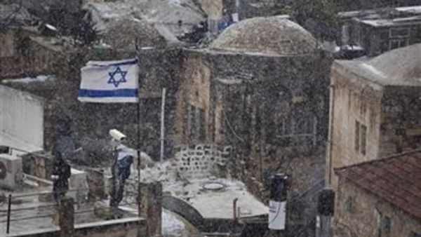 ان للثورات العربية تأثيرًا كبيرًا جدًا على الاقتصاد الإسرائيلي حيث إنه سيخسر الكثير من الاستثمارات الأجنبية