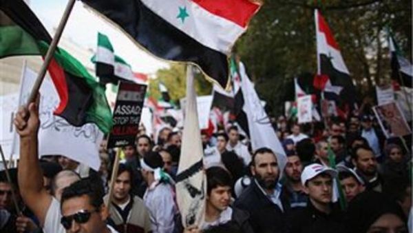 Unlike 2011, 2012 starts with a deep Syrian crisis, but growth may reach 5 percent assuming status quo in Syria and Lebanon, and inflation will be low because of weak demand and Syrian dumping,” said Georges Nehme, dean of the faculty of business administration at Antonine University