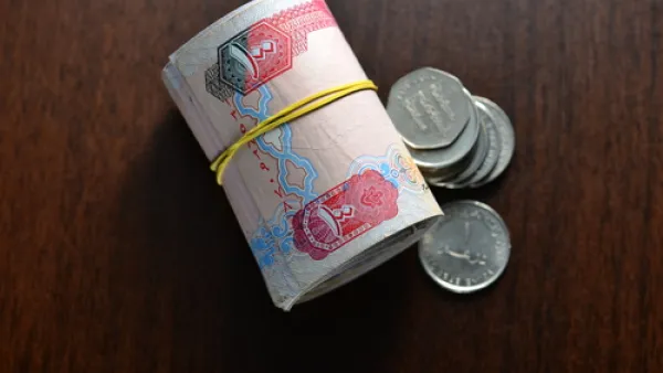 76% ممن تتجاوز أصولهم الاستثمارية مليوني دولار يفضلون إبقاءها قرب بلدانهم، فيما يرى 24% من المستثمرين أن تنويع المخاطر أكثر الأسباب لاستثمارهم خارجاً