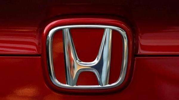 مشكلات في المقاعد تجبر هوندا لسحب 900 ألف سيارة «أوديسي»