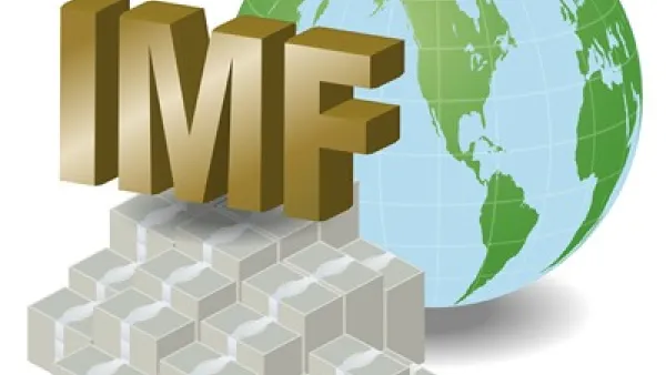 كان صندوق النقد الدولي أعلن الشهر الماضي أنه توصل لاتفاق مع الحكومة المصرية لإقراضها 12 مليار دولار على 3 سنوات داعيا شركاء مصر إلى مساعدتها
