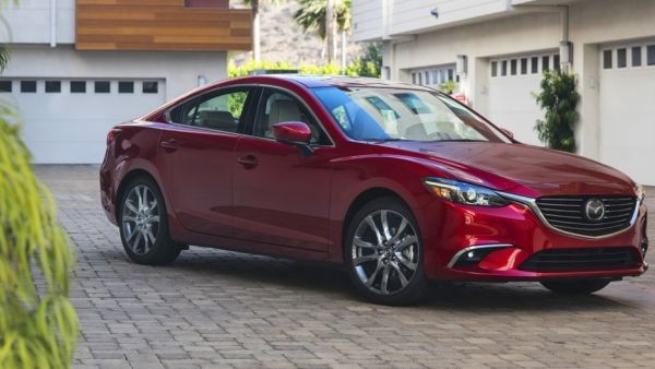 فئة مازدا 6 الأساسية والتي تدعى Sport MT ستكون بسعر 82,303 ريال