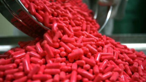 The total value of the UAE pharmaceutical industry was estimated at $ 1.6 billion in 2012