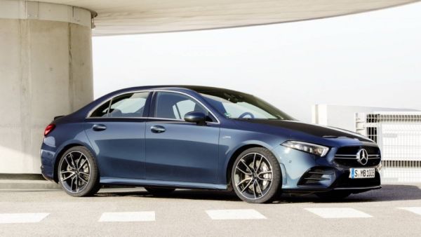 مرسيدس تكشف AMG A35 سيدان صفحة جديدة في عالم السيارات الرياضية