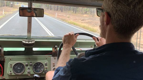 شركة ناشئة تحول سيارات البنزين القديمة إلى سيارات كهربائية