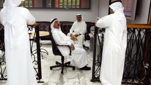 يميل المستثمرون الأفراد إلى البيع لجني الأرباح في شهر رمضان استعداداً لعطلة عيد الفطر في نهاية الشهر