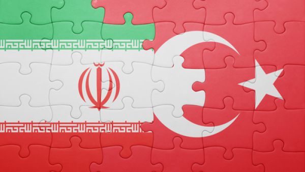تركيا وإيران يحددان هدف الـ 30 مليار دولار لمبادلاتهم التجارية