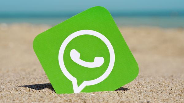 تتميز هذة الخاصية الجديدة في واتساب بتثبيت 3 محادثات مع 33 جهات اتصال كحد أقصى أعلى شاشة الجهاز، بصرف النظر عن تاريخ هذه المحادثات