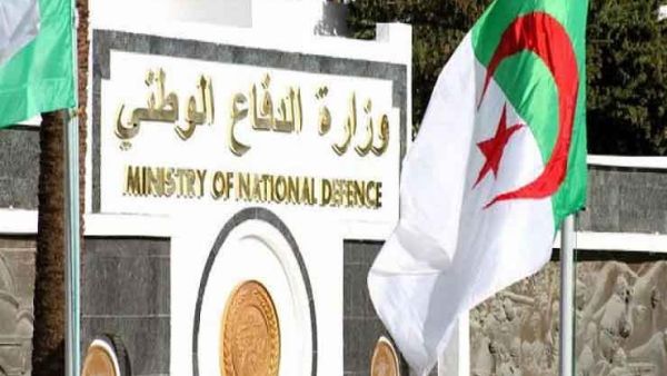 مقتل 7 جنود في اشتباك عنيف مع "جماعة إرهابية" شرقي الجزائر