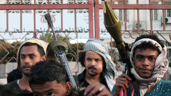 Fighters loyal to exiled Yemeni President Hadi said Thursday they had full control of Aden, despite Houthi claims to the contrary.  