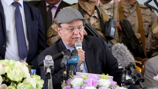 منصور هادي يلعب ورقة إحداث الشقاق داخل أسرة علي عبدالله صالح
