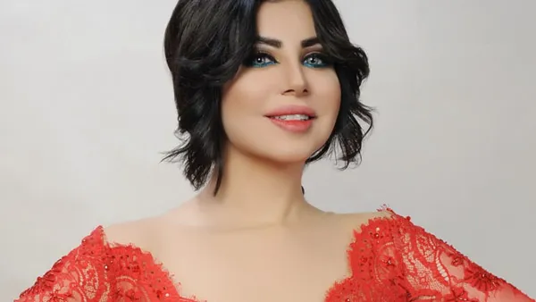 الإعلامية الكويتية حليمة بولند
